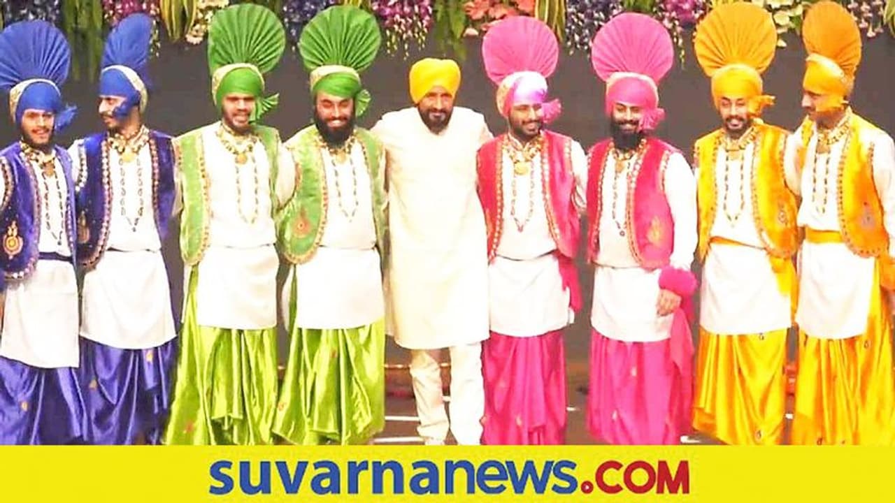 ಸಖತ್ ವೈರಲ್ ಆಯ್ತು ಪಂಜಾಬ್ ಹೊಸ ಸಿಎಂ ಭಾಂಗ್ರಾ ಡ್ಯಾನ್ಸ್! ಸಖತ್ ವೈರಲ್ ಆಯ್ತು ಪಂಜಾಬ್ ಹೊಸ ಸಿಎಂ ಭಾಂಗ್ರಾ ಡ್ಯಾನ್ಸ್!