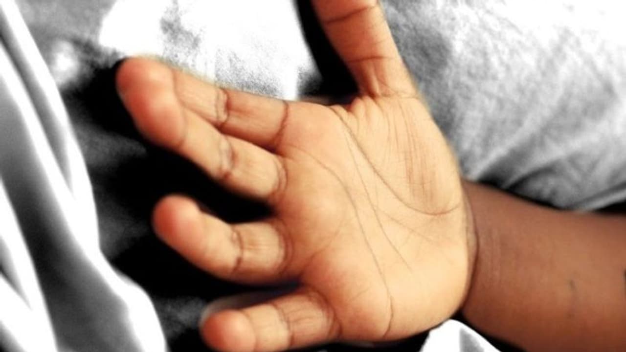 Child Death : ആറുവയസുകാരി സെറിബ്രൽ പാൾസി ബാധിച്ച് മരിച്ചു; ആരോഗ്യമന്ത്രി ശനിയാഴ്ച അട്ടപ്പാടിയിലെത്തും