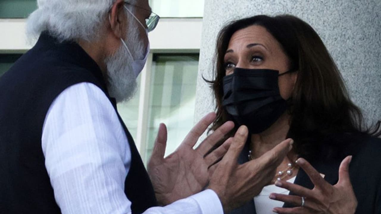 உங்கள் வருகைக்கான ஒட்டுமொத்த இந்தியாவே காத்திருக்கிறது.. துணை அதிபர் கமலா ஹாரிசை நெகிழவைத்த பிரதமர் மோடி. உங்கள் வருகைக்கான ஒட்டுமொத்த இந்தியாவே காத்திருக்கிறது.. துணை அதிபர் கமலா ஹாரிசை நெகிழவைத்த பிரதமர் மோடி.