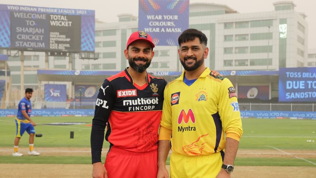 মরুঝড় থামার পর শারজায় শুরু সিএসকে বনাম আরসিবির মহারণ, টসে জিতে বোলিংয়ের সিদ্ধান্ত ধোনির