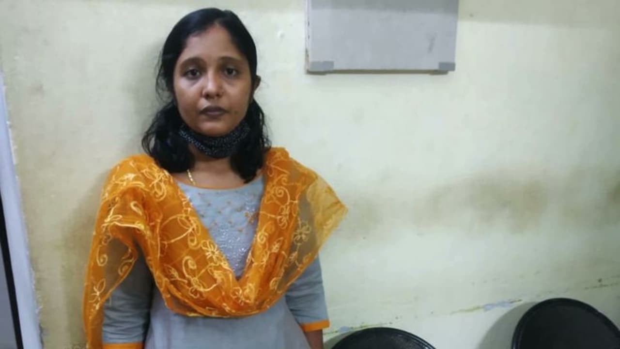 ഭർത്താവിനെ വീടുടമയെന്ന് പരിചയപ്പെടുത്തി; ഫേസ്ബുക്ക് ബന്ധത്തിൽ യുവാവിനെ പറ്റിച്ച് 11 ലക്ഷം തട്ടിയ യുവതി പിടിയിൽ