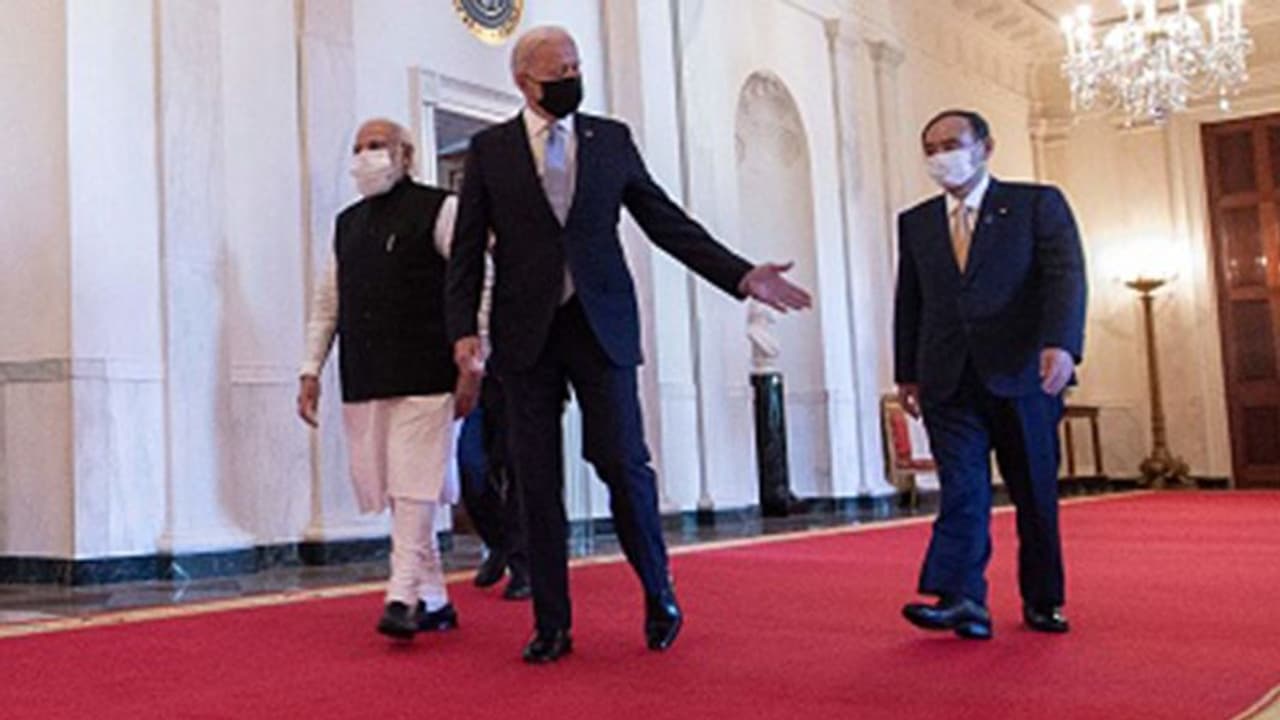 पीएम मोदी और जो बाइडेन के बीच करीब एक घंटे हुई मुलाकात, दोनों नेताओं की 5 5 खास बातों की लिस्ट पीएम मोदी और जो बाइडेन के बीच करीब एक घंटे हुई मुलाकात, दोनों नेताओं की 5 5 खास बातों की लिस्ट