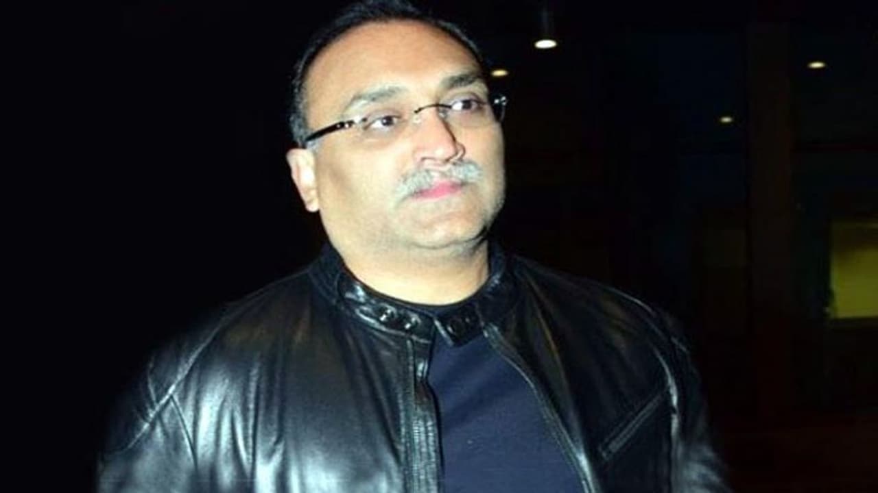 तो क्या इसलिए आदित्य चोपड़ा ने ठुकरा दी अमेजन प्राइम वीडियो की करोड़ों की डील, नहीं करना चाहते ये काम तो क्या इसलिए आदित्य चोपड़ा ने ठुकरा दी अमेजन प्राइम वीडियो की करोड़ों की डील, नहीं करना चाहते ये काम