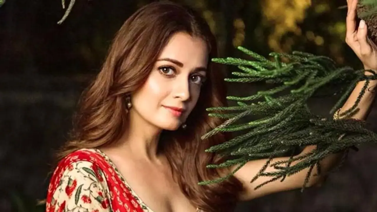 Want to live like Dia Mirza? Check out actress' Mumbai house from inside Want to live like Dia Mirza? Check out actress' Mumbai house from inside