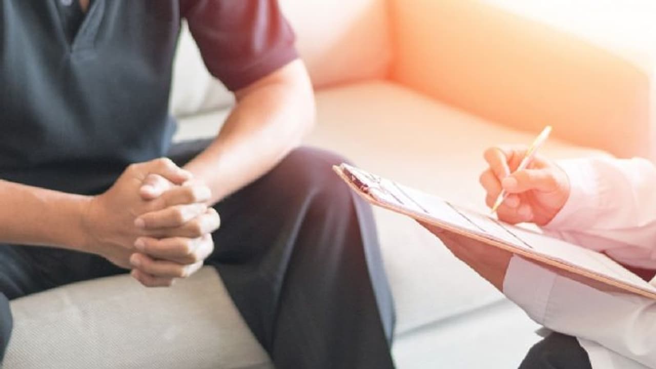 Men's Health : ശുക്ലത്തില്‍ രക്തം?; പുരുഷന്മാര്‍ ശ്രദ്ധിക്കേണ്ട ചില ലക്ഷണങ്ങള്‍