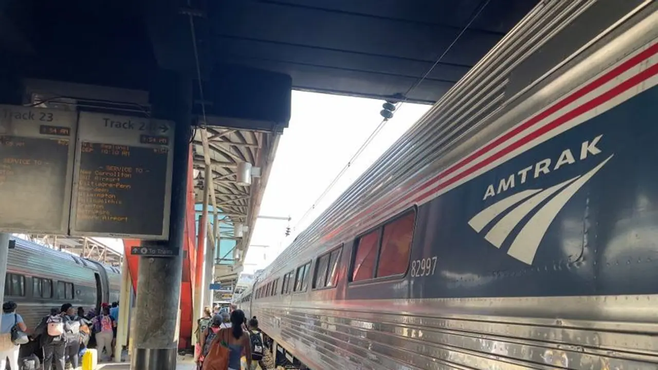 3 killed, multiple injured as train between Seattle, Chicago derails 3 killed, multiple injured as train between Seattle, Chicago derails