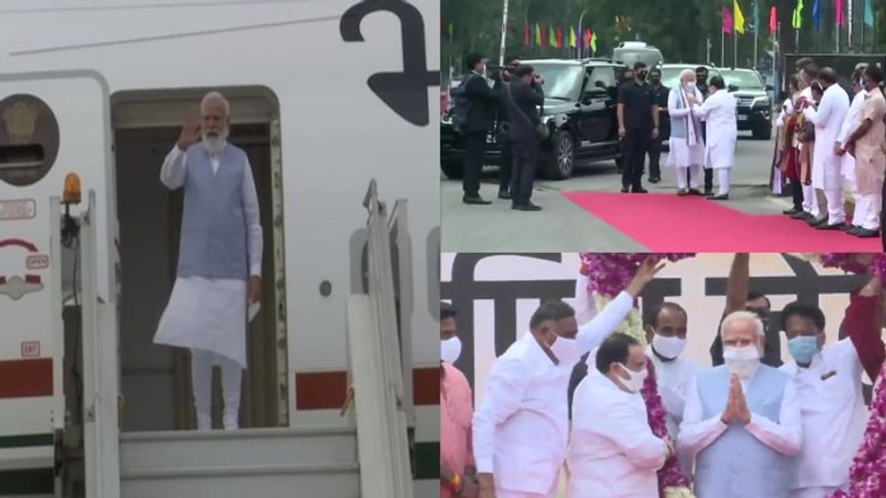 യു.എസ് സന്ദർശനം പൂർത്തിയാക്കി മോദി തിരിച്ചെത്തി: ഉജ്ജ്വല സ്വീകരണവുമായി ബിജെപി യു.എസ് സന്ദർശനം പൂർത്തിയാക്കി മോദി തിരിച്ചെത്തി: ഉജ്ജ്വല സ്വീകരണവുമായി ബിജെപി