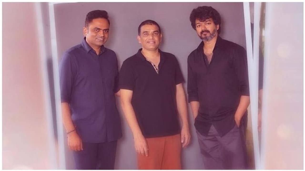 தளபதி 66 படம் குறித்து வெளியான அதிகார பூர்வ அறிவிப்பு!! செம்ம ஸ்டைலிஷாக போஸ் கொடுக்கும் விஜய்!! தளபதி 66 படம் குறித்து வெளியான அதிகார பூர்வ அறிவிப்பு!! செம்ம ஸ்டைலிஷாக போஸ் கொடுக்கும் விஜய்!!