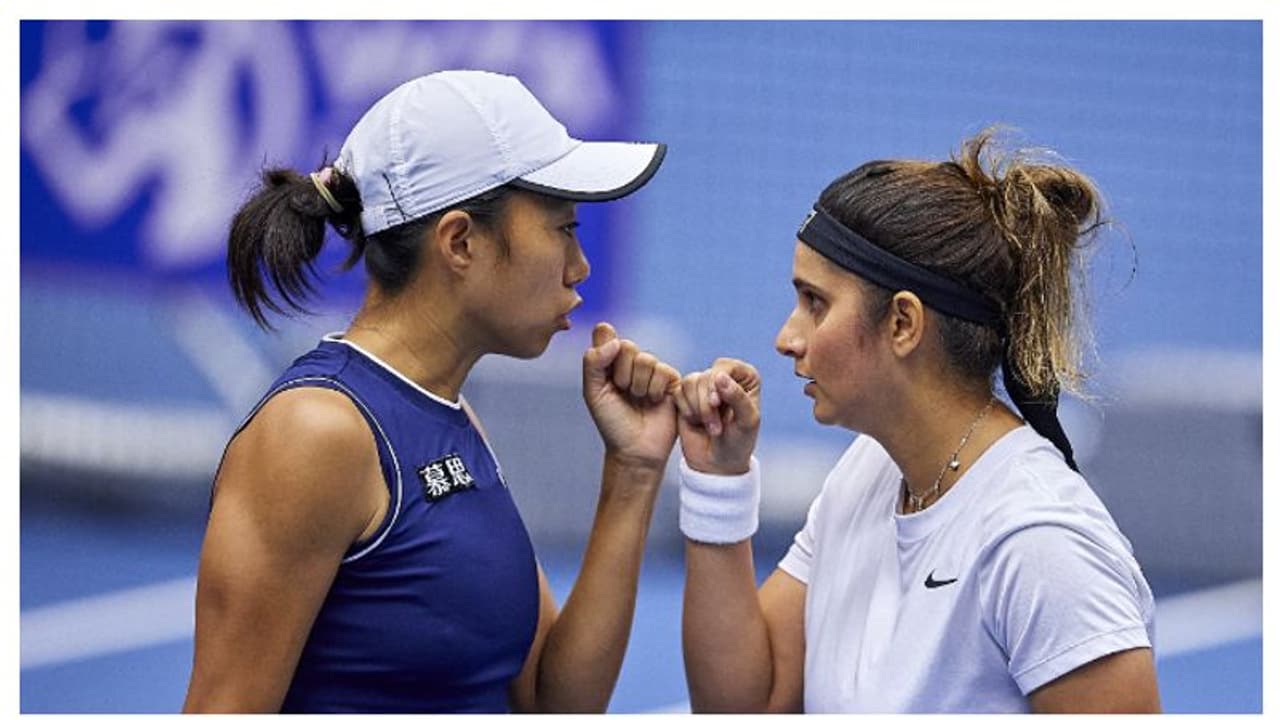 Sania Mirza: ఫైనల్లో సానియా సంచలనం.. ఈ ఏడాది తొలి టైటిల్ సాధించిన హైదరాబాదీ Sania Mirza: ఫైనల్లో సానియా సంచలనం.. ఈ ఏడాది తొలి టైటిల్ సాధించిన హైదరాబాదీ