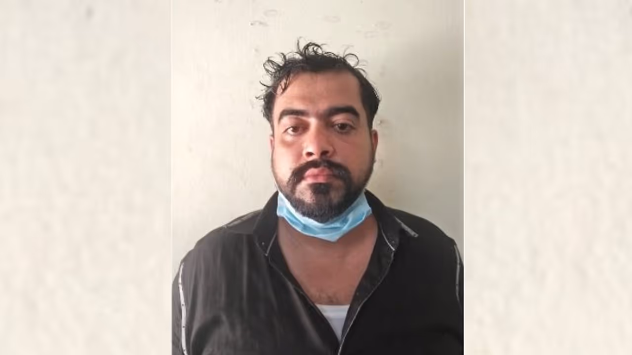 ബാലരാമപുരത്തെ കൈത്തറി വ്യാപാരിയില് നിന്ന് 24 ലക്ഷത്തിലെറെ രൂപ പറ്റിച്ച മലപ്പുറം സ്വദേശി പിടിയില് ബാലരാമപുരത്തെ കൈത്തറി വ്യാപാരിയില് നിന്ന് 24 ലക്ഷത്തിലെറെ രൂപ പറ്റിച്ച മലപ്പുറം സ്വദേശി പിടിയില്