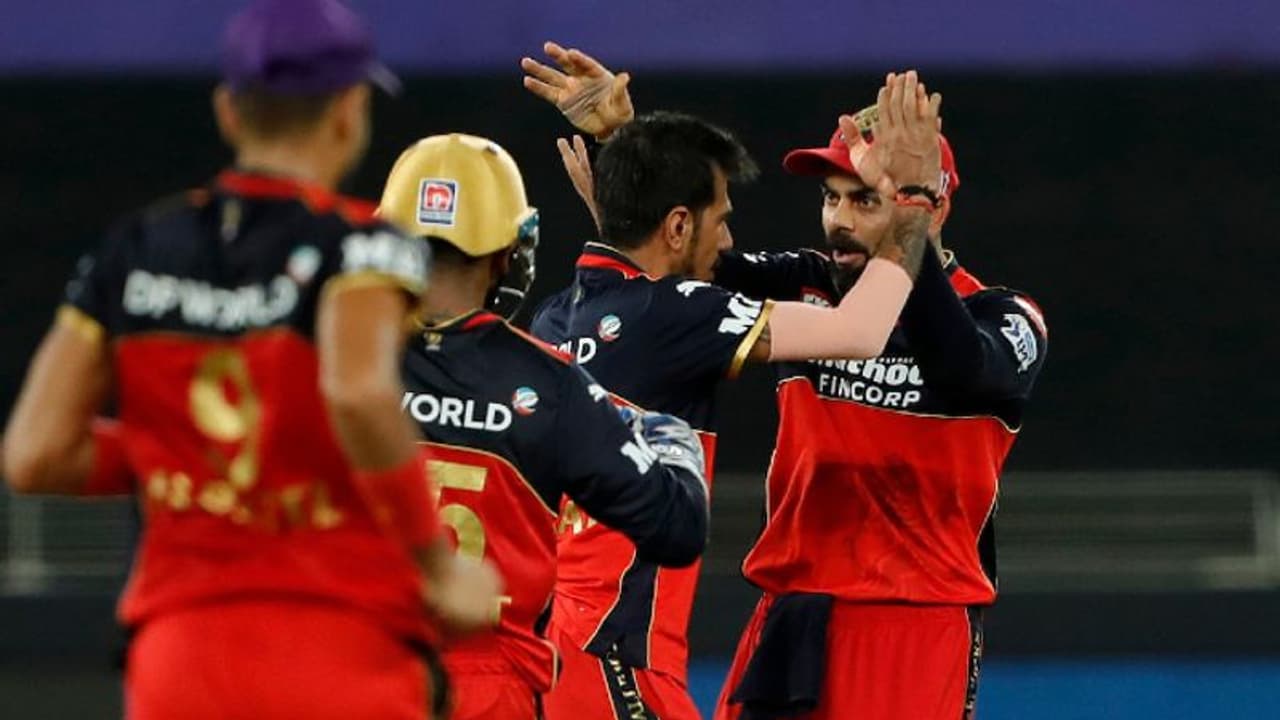 IPL 2021: ಹರ್ಷಲ್ ಪಟೇಲ್ಗೆ ಹ್ಯಾಟ್ರಿಕ್ ವಿಕೆಟ್, ಮುಂಬೈ ವಿರುದ್ಧ RCBಗೆ 54 ರನ್ ಗೆಲುವು! IPL 2021: ಹರ್ಷಲ್ ಪಟೇಲ್ಗೆ ಹ್ಯಾಟ್ರಿಕ್ ವಿಕೆಟ್, ಮುಂಬೈ ವಿರುದ್ಧ RCBಗೆ 54 ರನ್ ಗೆಲುವು!