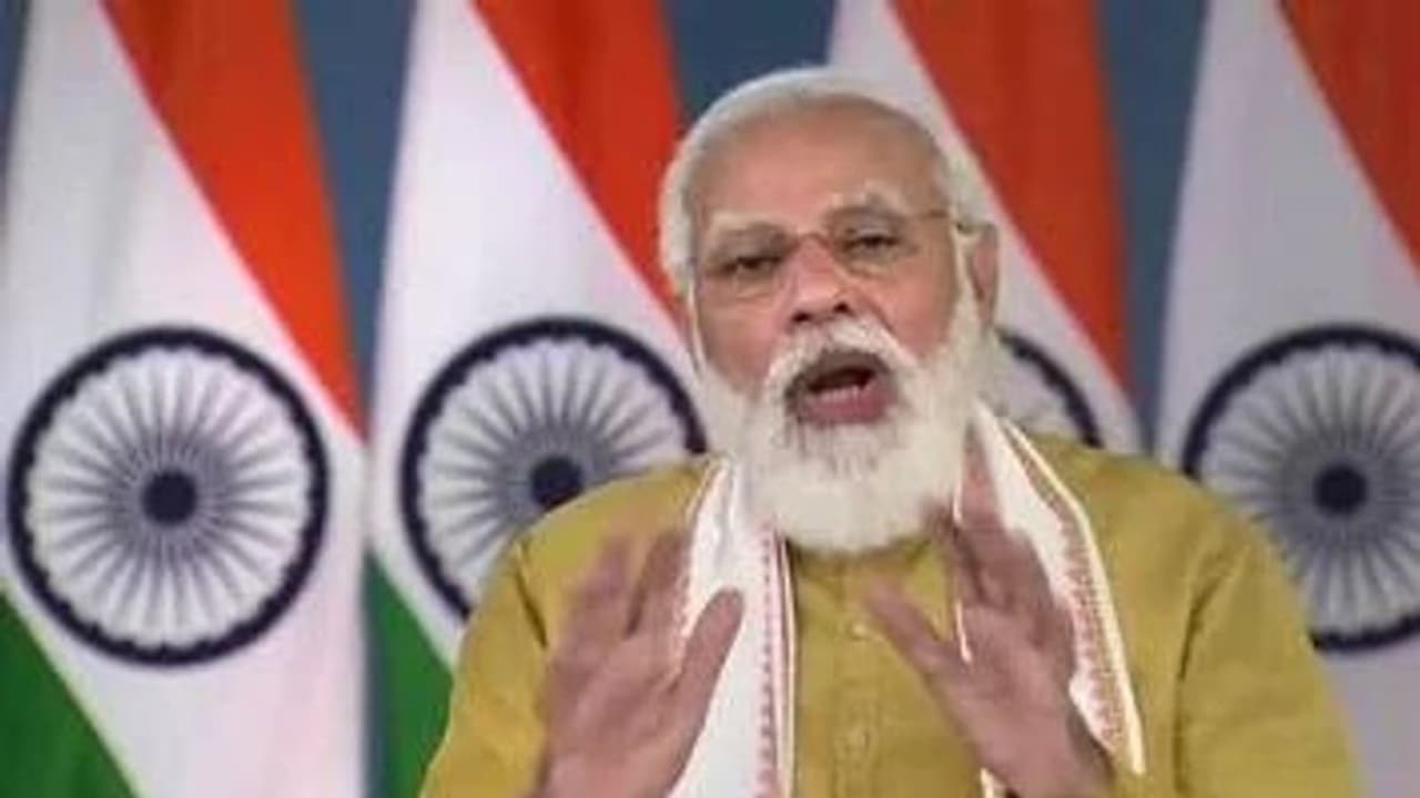 ঘড়ি ধরে কাজ করুন মন্ত্রীরা, ক্যাবিনেট বৈঠকে নরেন্দ্র মোদীর বার্তায় জীবনের শিক্ষা ঘড়ি ধরে কাজ করুন মন্ত্রীরা, ক্যাবিনেট বৈঠকে নরেন্দ্র মোদীর বার্তায় জীবনের শিক্ষা