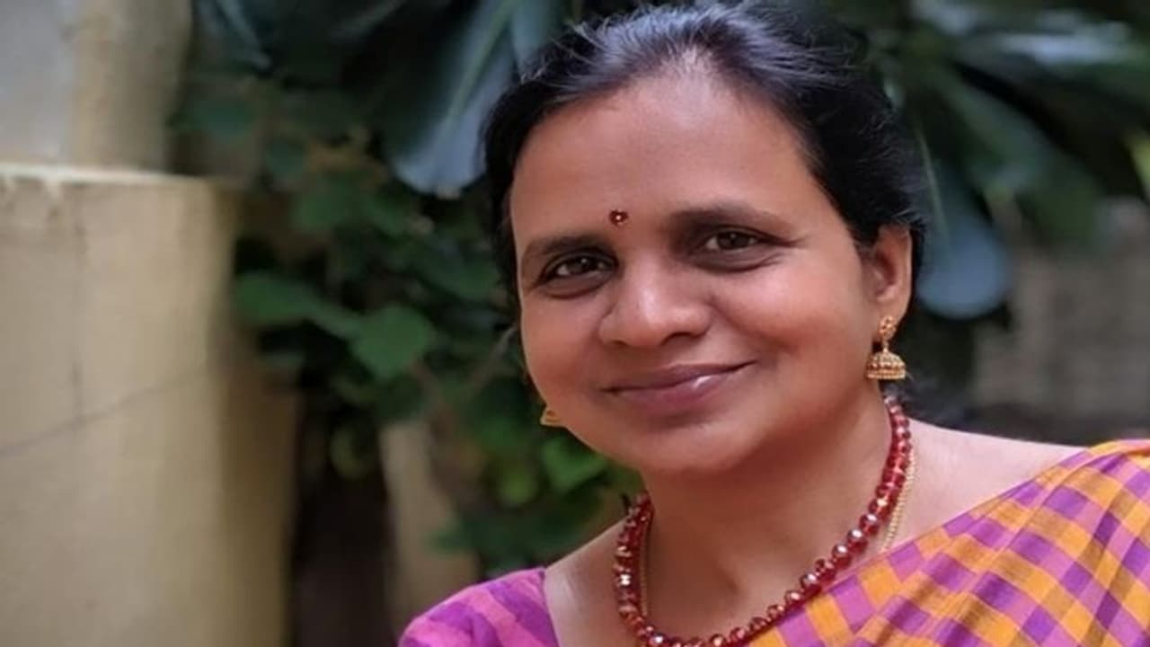 చంద్రకళ దీకొండ కవిత : నీ ధైర్యమే దైవం చంద్రకళ దీకొండ కవిత : నీ ధైర్యమే దైవం