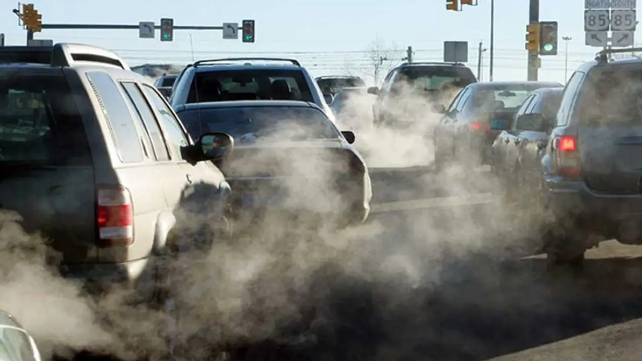 Vehicle Scrap Policy ಹಳೇ ವಾಹನ ಮಾಲೀಕರು ಪ್ರತಿ ವರ್ಷ ಮಾಡಬೇಕು FC,ಕಟ್ಟಬೇಕು ಗ್ರೀನ್ ಟ್ಯಾಕ್ಸ್, ಇದ್ಕಿಂತ ಹೊಸ ವಾಹನವೇ ಲೇಸು