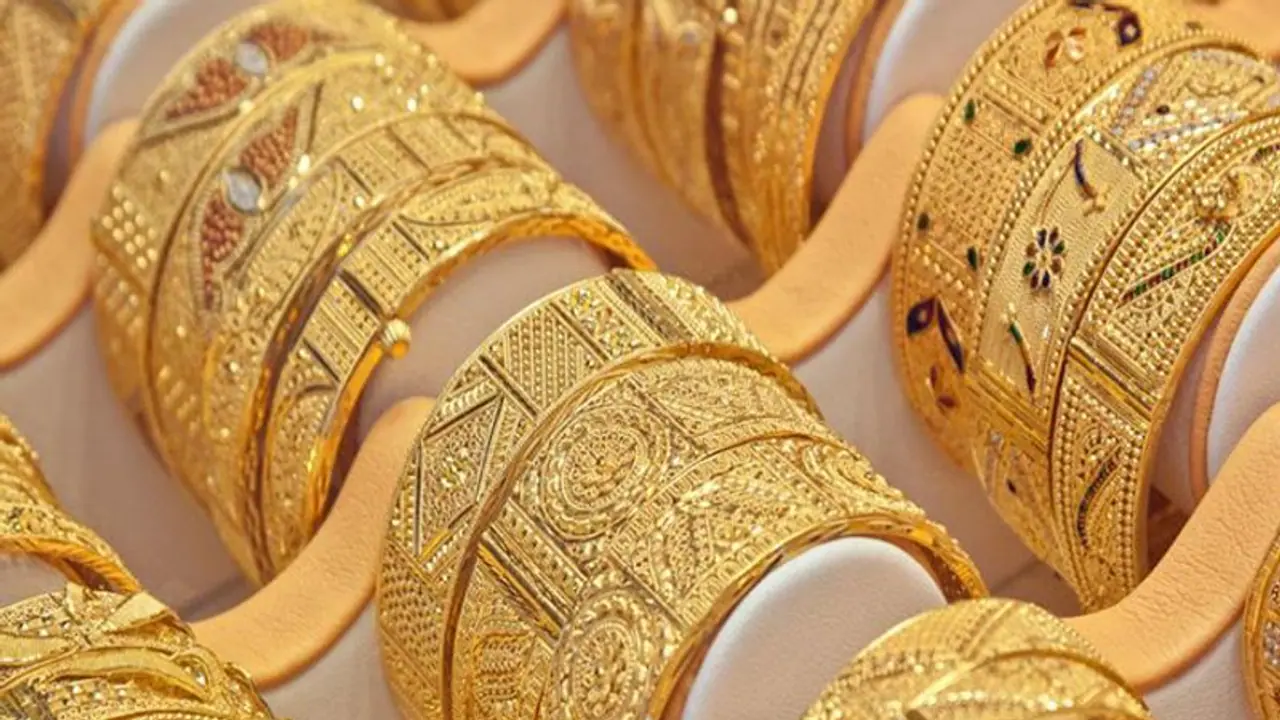 gold rate today: தங்கம் விலை திடீர் உயர்வு ! சவரனுக்கு 100 ரூபாய்க்கு மேல்அதிகரிப்பு: இன்றைய நிலவரம் என்ன?