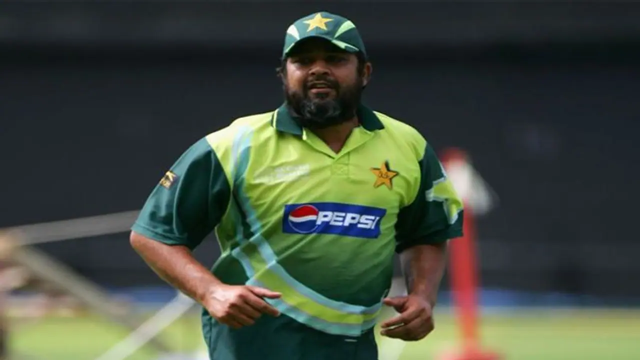 'ഇന്ത്യന് ടീം ഓസീസിനെതിരെ പന്തില് കൃത്രിമം കാട്ടി'; കടുത്ത ആരോപണവുമായി ഇന്സമാം 'ഇന്ത്യന് ടീം ഓസീസിനെതിരെ പന്തില് കൃത്രിമം കാട്ടി'; കടുത്ത ആരോപണവുമായി ഇന്സമാം