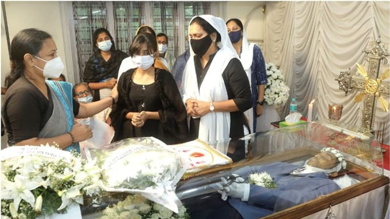 നേവിസിന്റെ കുടുംബത്തെ കണ്ടു; അവയവം ദാനം ചെയ്യാനുള്ള തീരുമാനം മാതൃകാപരമെന്ന് ആരോ​ഗ്യമന്ത്രി