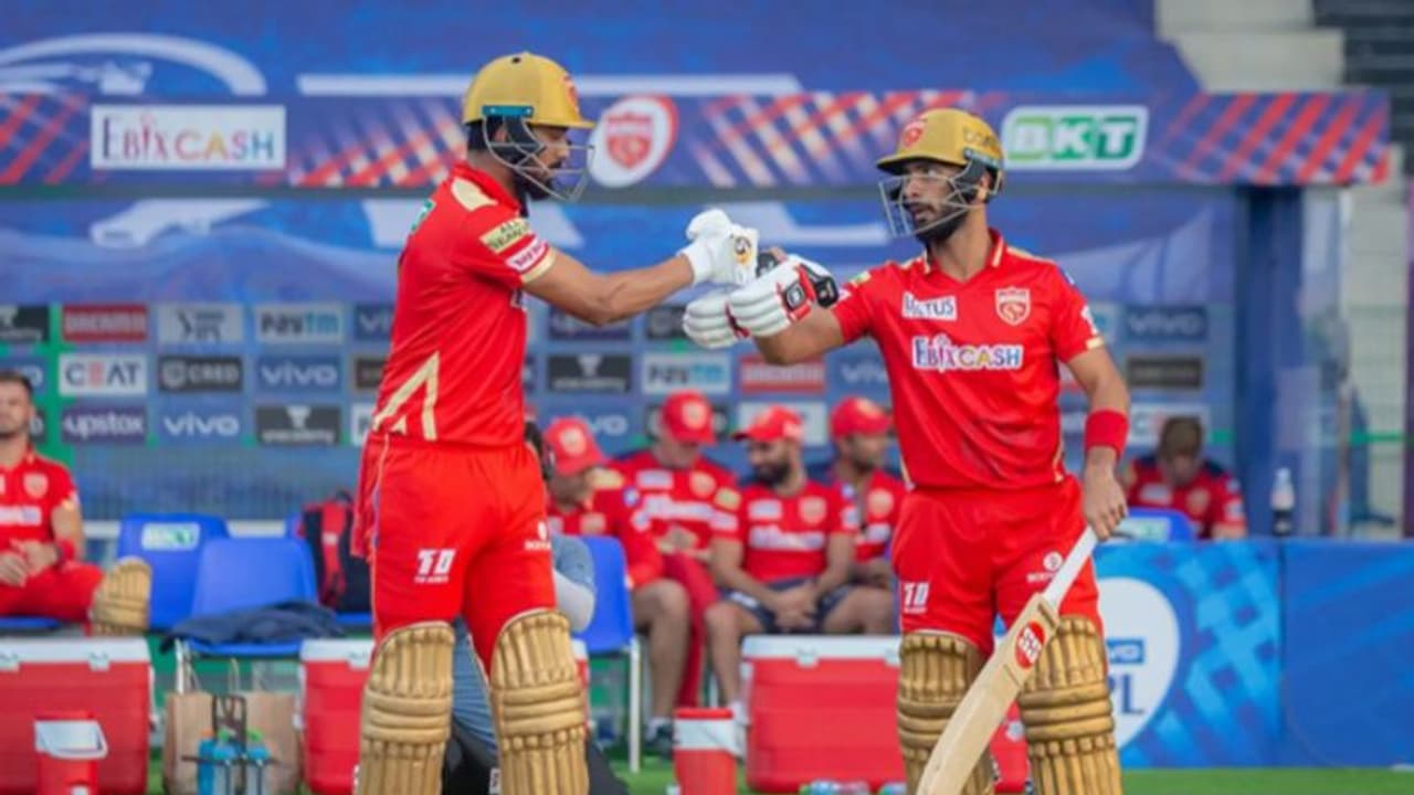 ഐപിഎല് 2021: മുംബൈക്കെതിരെ പവര്പ്ലേയില് പഞ്ചാബിന് വിക്കറ്റ് നഷ്ടം ഐപിഎല് 2021: മുംബൈക്കെതിരെ പവര്പ്ലേയില് പഞ്ചാബിന് വിക്കറ്റ് നഷ്ടം