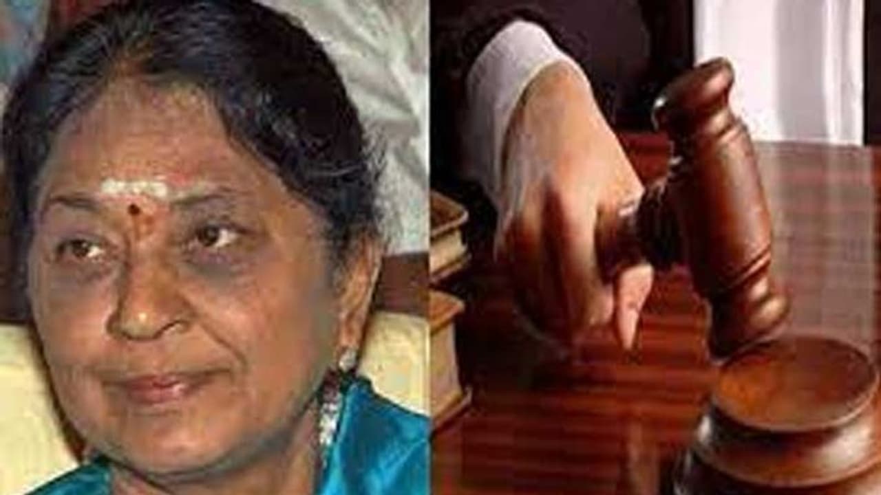 #BREAKING ஊழல் வழக்கு.. சிறை தண்டனை அறிவிக்கப்பட்ட சில நிமிடங்களிலேயே இந்திராகுமாரிக்கு நெஞ்சுவலி..! #BREAKING ஊழல் வழக்கு.. சிறை தண்டனை அறிவிக்கப்பட்ட சில நிமிடங்களிலேயே இந்திராகுமாரிக்கு நெஞ்சுவலி..!