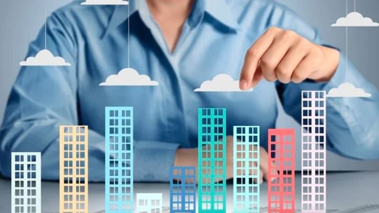 Budget 2022 Expectations: ಗೃಹ ಸಾಲದ ಬಡ್ಡಿ ಮೇಲೆ 5 ಲಕ್ಷ ರೂ. ಆದಾಯ ತೆರಿಗೆ ಕಡಿತದ ನಿರೀಕ್ಷೆಯಲ್ಲಿ ರಿಯಲ್ ಎಸ್ಟೇಟ್ ಉದ್ಯಮ Budget 2022 Expectations: ಗೃಹ ಸಾಲದ ಬಡ್ಡಿ ಮೇಲೆ 5 ಲಕ್ಷ ರೂ. ಆದಾಯ ತೆರಿಗೆ ಕಡಿತದ ನಿರೀಕ್ಷೆಯಲ್ಲಿ ರಿಯಲ್ ಎಸ್ಟೇಟ್ ಉದ್ಯಮ