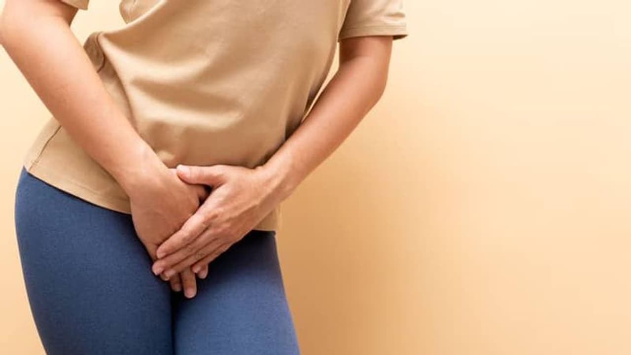 യോനീ ഭാഗത്ത് ചൊറിച്ചില്, വെളുത്ത സ്രവം; ഈ ലക്ഷണങ്ങൾ അവഗണിക്കരുത് യോനീ ഭാഗത്ത് ചൊറിച്ചില്, വെളുത്ത സ്രവം; ഈ ലക്ഷണങ്ങൾ അവഗണിക്കരുത്