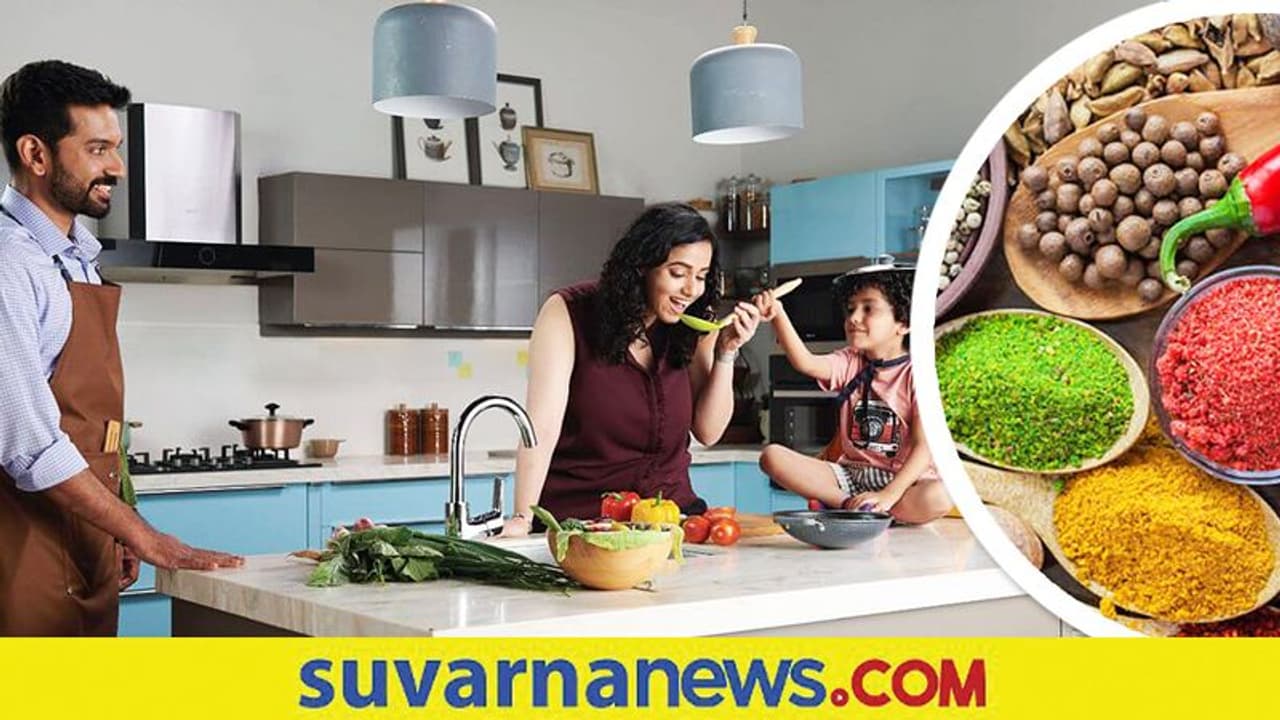 ಅಡುಗೆ ಮನೆಯಲ್ಲಿ ಇವು ಖಾಲಿಯಾದರೆ ಆರ್ಥಿಕ ಸಂಕಷ್ಟ ತಪ್ಪಿದ್ದಲ್ಲ..!! ಅಡುಗೆ ಮನೆಯಲ್ಲಿ ಇವು ಖಾಲಿಯಾದರೆ ಆರ್ಥಿಕ ಸಂಕಷ್ಟ ತಪ್ಪಿದ್ದಲ್ಲ..!!