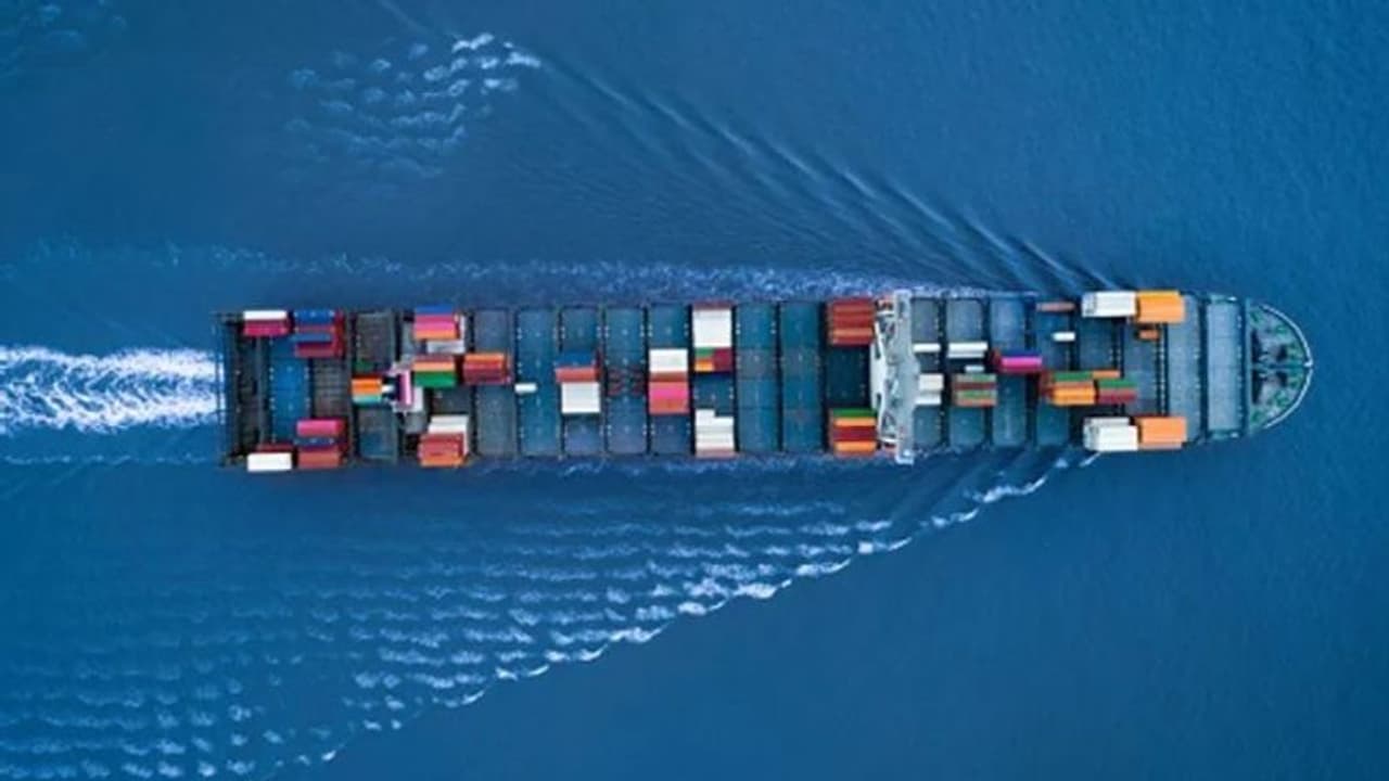 സർവം തകരുമോ? ആഗോള വിതരണ ശൃംഖല തകർച്ചയുടെ വക്കിലെന്ന് ബിസിനസ് നേതാക്കൾ: തുറന്ന കത്ത്