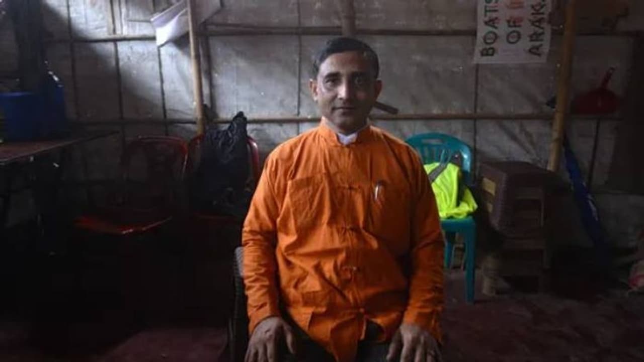 റോഹിങ്ക്യൻ നേതാവ് വെടിയേറ്റ് കൊല്ലപ്പെട്ടു, അന്വേഷിച്ച് നടപടിയെടുക്കണമെന്ന് മനുഷ്യാവകാശ പ്രവർത്തകർ റോഹിങ്ക്യൻ നേതാവ് വെടിയേറ്റ് കൊല്ലപ്പെട്ടു, അന്വേഷിച്ച് നടപടിയെടുക്കണമെന്ന് മനുഷ്യാവകാശ പ്രവർത്തകർ