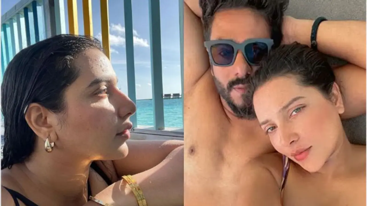 খালি গায়ে শরীর মিলেমিশে একাকার, মলদ্বীপের সৈকতে আদরে মত্ত রাজ শুভশ্রী, অন্তরঙ্গ মুহূর্ত প্রকাশ্যে খালি গায়ে শরীর মিলেমিশে একাকার, মলদ্বীপের সৈকতে আদরে মত্ত রাজ শুভশ্রী, অন্তরঙ্গ মুহূর্ত প্রকাশ্যে