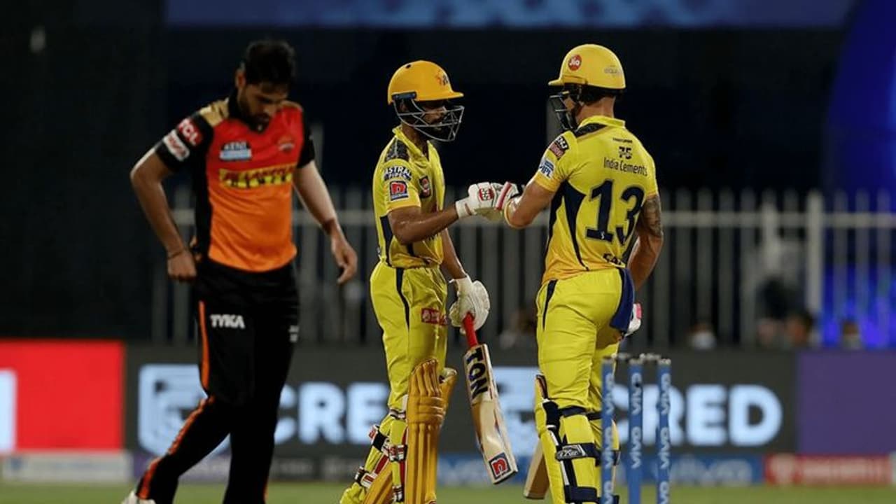 IPL 2021, ঋতুরাজ ডুপ্লেসির অনবদ্য ব্যাটিং, ধোনির ফিনিশিং, সানরাইজার্সকে ৬ উইকেটে হারাল সিএসকে IPL 2021, ঋতুরাজ ডুপ্লেসির অনবদ্য ব্যাটিং, ধোনির ফিনিশিং, সানরাইজার্সকে ৬ উইকেটে হারাল সিএসকে