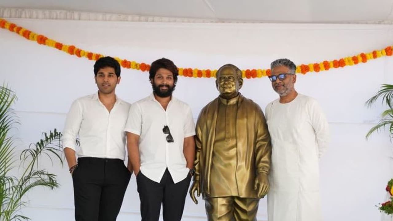 అల్లు రామలింగయ్య విగ్రహం ఆవిష్కరించిన అల్లు బ్రదర్స్ అల్లు రామలింగయ్య విగ్రహం ఆవిష్కరించిన అల్లు బ్రదర్స్