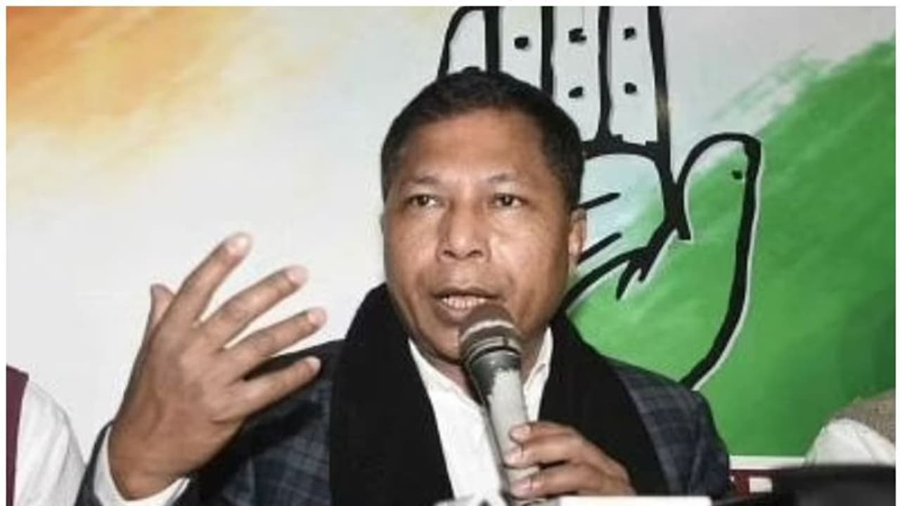 കോൺഗസ് ദേശീയ നേതൃത്വത്തിലെ പൊട്ടിത്തെറി തുടരുന്നു; മുകുൾ സാംഗ്മ കോൺഗ്രസ് വിട്ട് തൃണമൂൽ കോൺഗ്രസിൽ ചേരും കോൺഗസ് ദേശീയ നേതൃത്വത്തിലെ പൊട്ടിത്തെറി തുടരുന്നു; മുകുൾ സാംഗ്മ കോൺഗ്രസ് വിട്ട് തൃണമൂൽ കോൺഗ്രസിൽ ചേരും