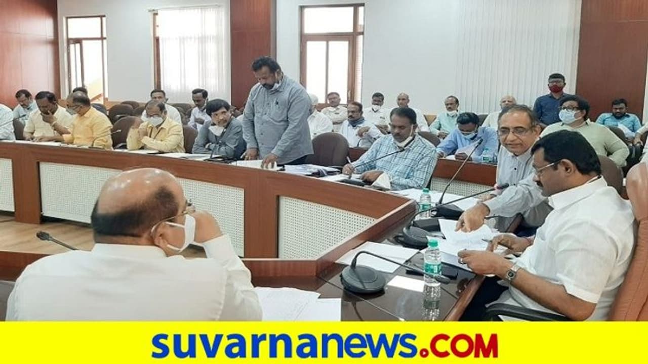 ರೈತರ ಕಬ್ಬಿನ ಬಾಕಿ ಹಣ ಪಾವತಿಗೆ ಕಾರ್ಖಾನೆಗಳಿಗೆ ಸಚಿವ ಮುನೇನಕೊಪ್ಪ ಖಡಕ್ ಸೂಚನೆ ರೈತರ ಕಬ್ಬಿನ ಬಾಕಿ ಹಣ ಪಾವತಿಗೆ ಕಾರ್ಖಾನೆಗಳಿಗೆ ಸಚಿವ ಮುನೇನಕೊಪ್ಪ ಖಡಕ್ ಸೂಚನೆ