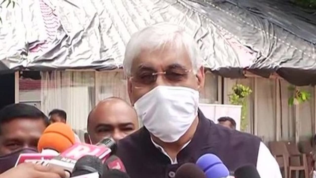 टीएस सिंह देव ने कहा राज्य में झगड़ा उतना बड़ा नहीं जितना दिखाया जा रहा है, पार्टी हाईकमान लेगा फैसला टीएस सिंह देव ने कहा राज्य में झगड़ा उतना बड़ा नहीं जितना दिखाया जा रहा है, पार्टी हाईकमान लेगा फैसला