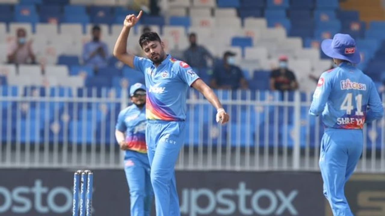 IPL Auction 2022: ஐபிஎல் மெகா ஏலத்தில் அந்த பையனை எடுக்க பெரிய போரே நடக்கும்..! அடித்து சொல்லும் அஷ்வின் IPL Auction 2022: ஐபிஎல் மெகா ஏலத்தில் அந்த பையனை எடுக்க பெரிய போரே நடக்கும்..! அடித்து சொல்லும் அஷ்வின்