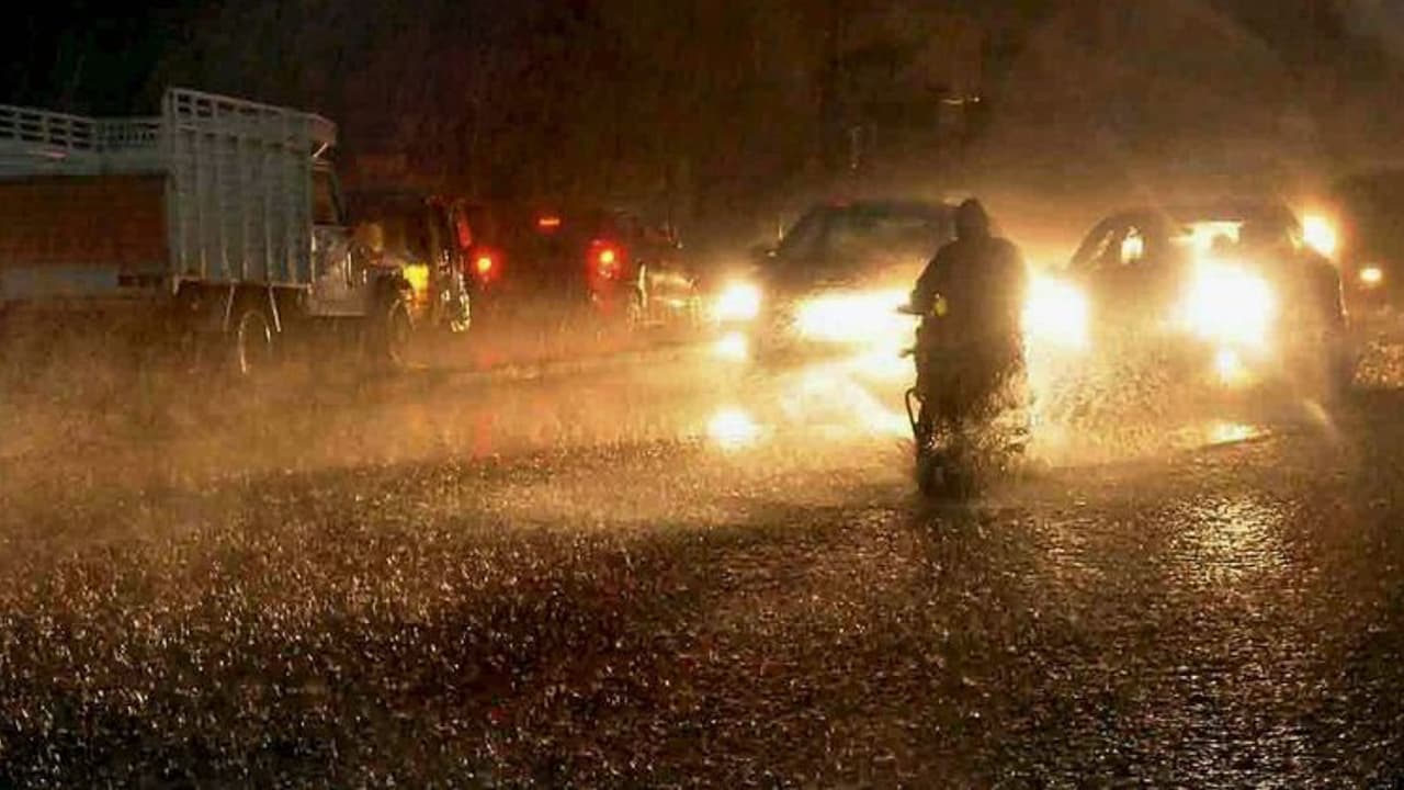 2 ದಿನ ರಾಜ್ಯದಲ್ಲಿ ಮಳೆ : ಯಲ್ಲೋ ಅಲರ್ಟ್‌