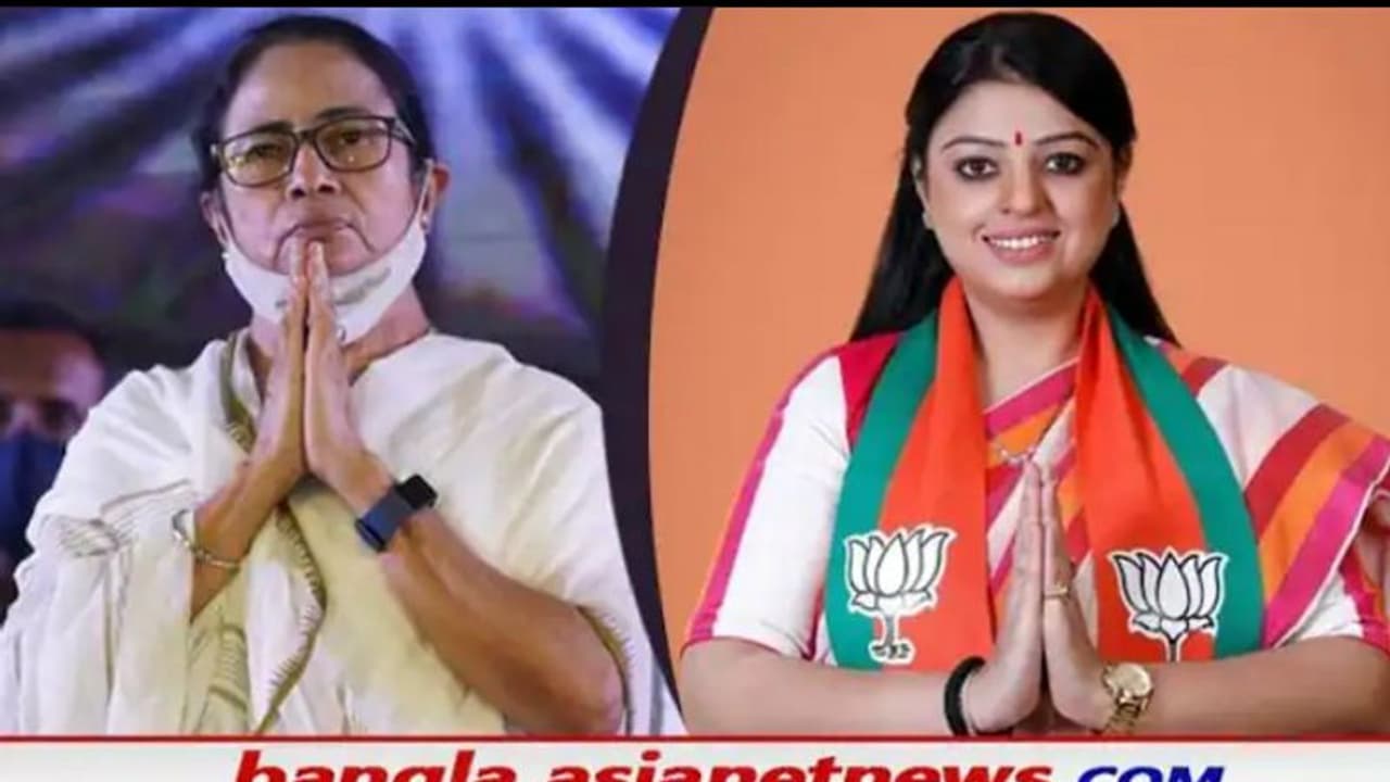 Bhabanipur bypoll: తొలి రౌండ్లలో మమత బెనర్జీ ఆధిక్యం Bhabanipur bypoll: తొలి రౌండ్లలో మమత బెనర్జీ ఆధిక్యం