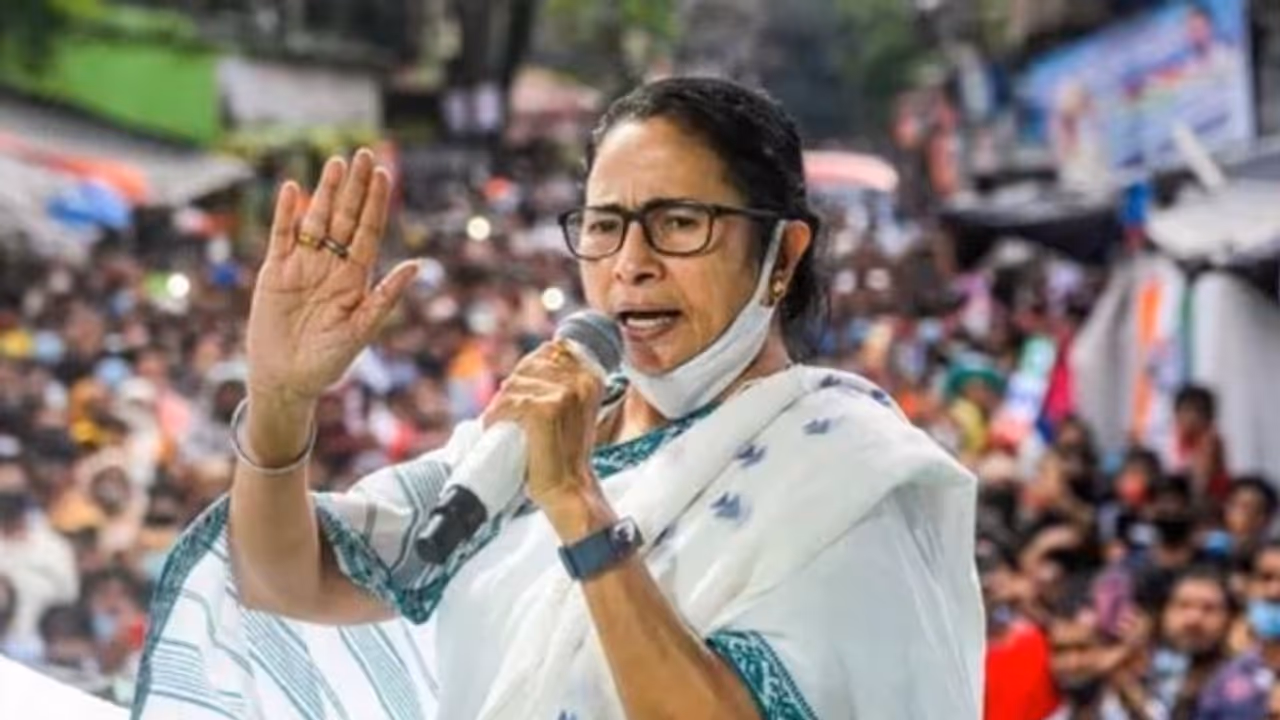 ಸಿಎಂ ಪಟ್ಟ ಉಳಿಸಿಕೊಂಡ ದೀದಿ: 58,832 ಮತಗಳಿಂದ ಗೆದ್ದ ಮಮತಾ ಬ್ಯಾನರ್ಜಿ! ಸಿಎಂ ಪಟ್ಟ ಉಳಿಸಿಕೊಂಡ ದೀದಿ: 58,832 ಮತಗಳಿಂದ ಗೆದ್ದ ಮಮತಾ ಬ್ಯಾನರ್ಜಿ!