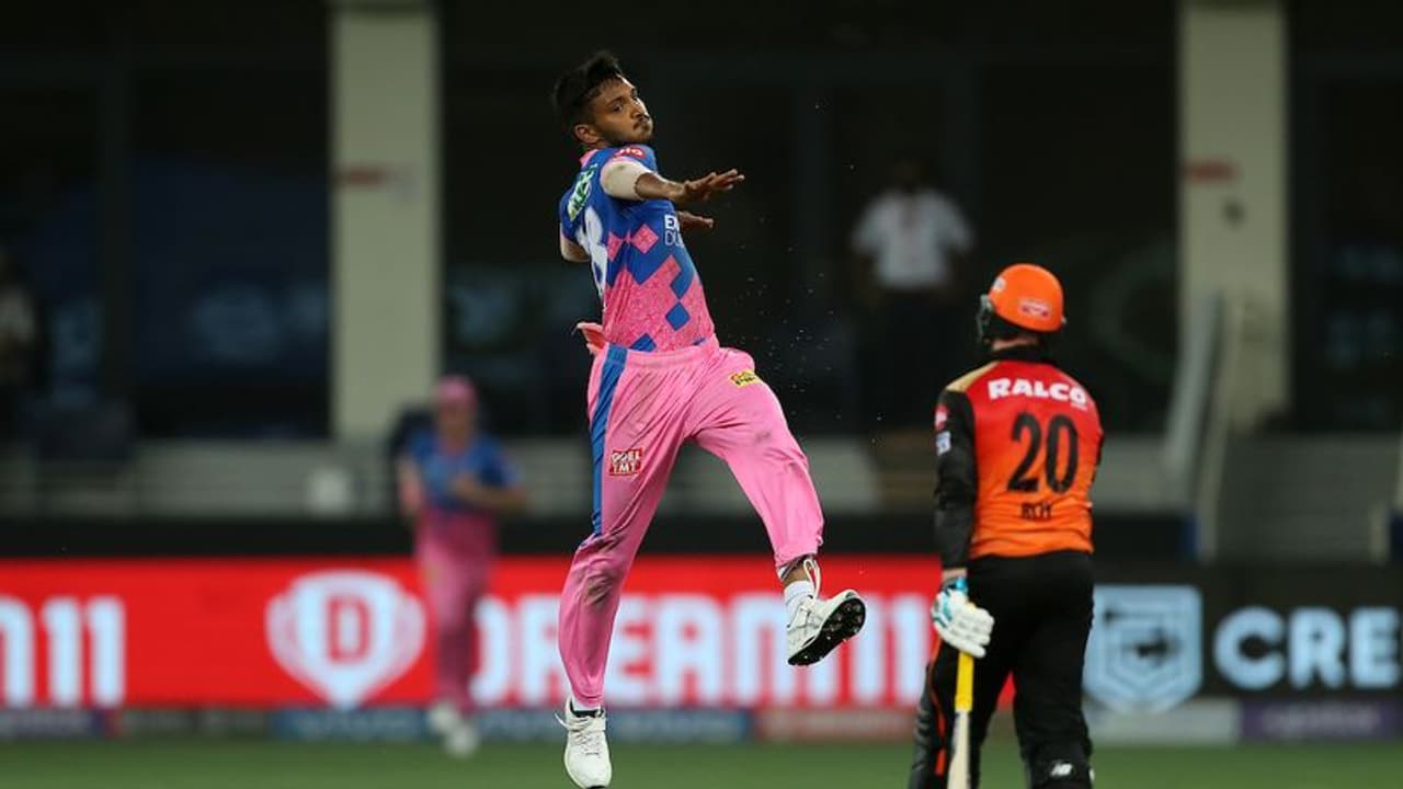 IPL Auction 2022 : സര്പ്രൈസ് വില! ചേതന് സക്കരിയയെ റാഞ്ചി ഡല്ഹി ക്യാപിറ്റല്സ് IPL Auction 2022 : സര്പ്രൈസ് വില! ചേതന് സക്കരിയയെ റാഞ്ചി ഡല്ഹി ക്യാപിറ്റല്സ്