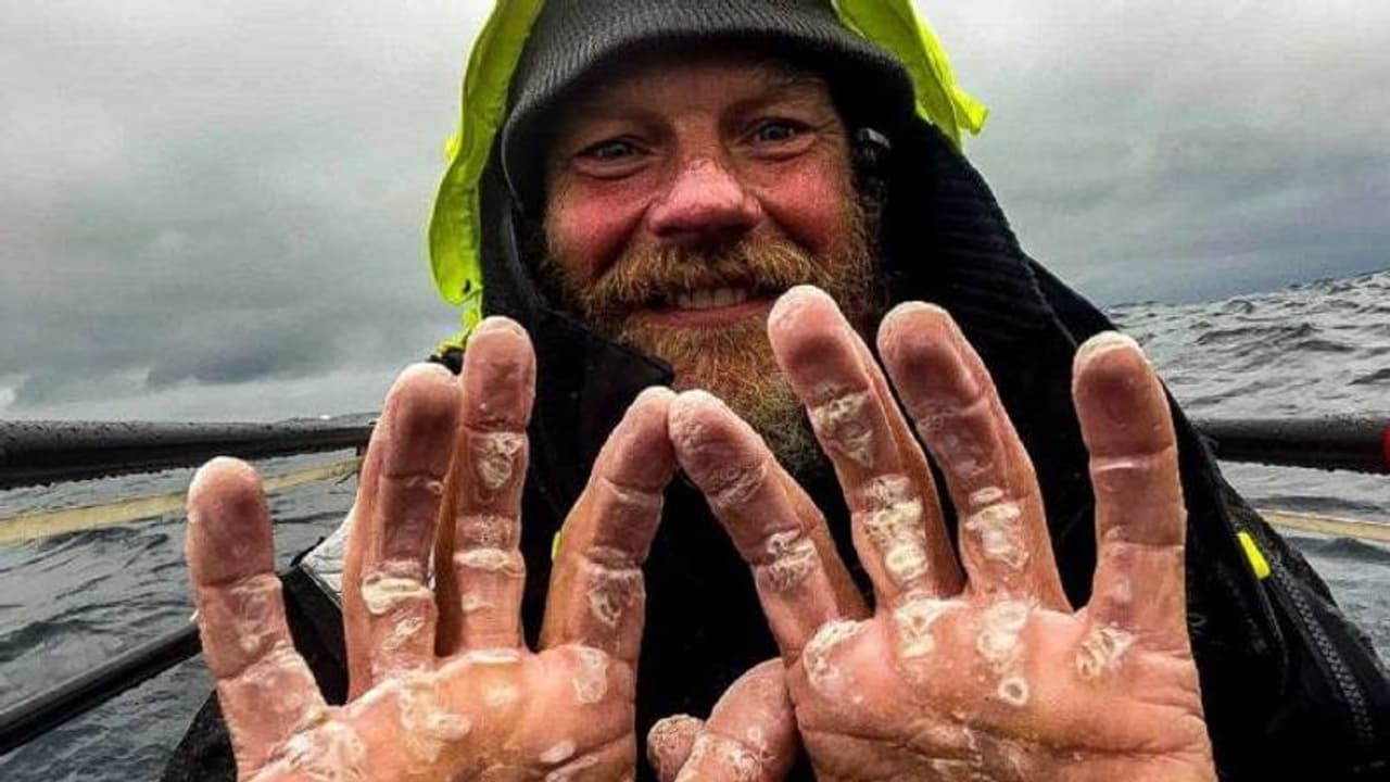 വീശിയടിക്കുന്ന കാറ്റും ഭയാനകമായ കാലാവസ്ഥയും, സമുദ്രത്തിലൂടെ 119 ദിവസം തനിച്ച് യാത്ര ചെയ്തൊരാൾ വീശിയടിക്കുന്ന കാറ്റും ഭയാനകമായ കാലാവസ്ഥയും, സമുദ്രത്തിലൂടെ 119 ദിവസം തനിച്ച് യാത്ര ചെയ്തൊരാൾ