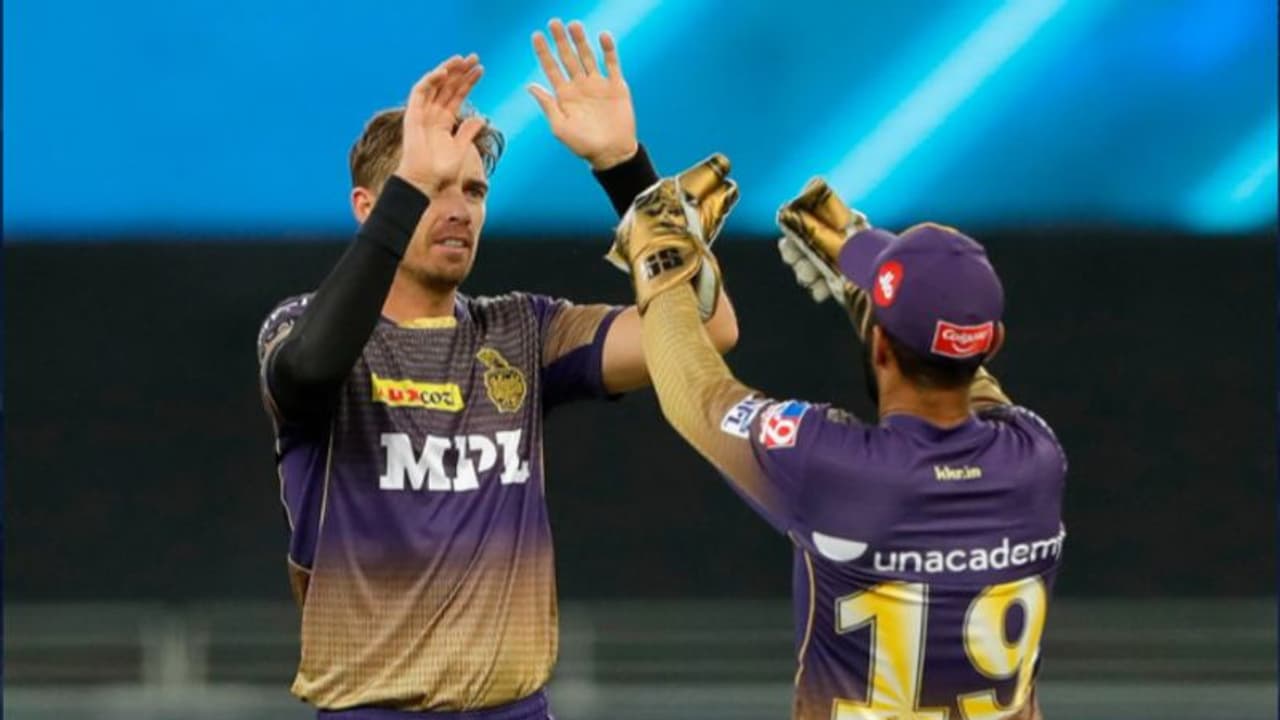 സാഹ ഗോള്ഡണ് ഡക്ക്, റോയിയും പുറത്ത്; കൊല്ക്കത്തയ്ക്കെതിരെ തുടക്കം പാളി ഹൈദരാബാദ് സാഹ ഗോള്ഡണ് ഡക്ക്, റോയിയും പുറത്ത്; കൊല്ക്കത്തയ്ക്കെതിരെ തുടക്കം പാളി ഹൈദരാബാദ്