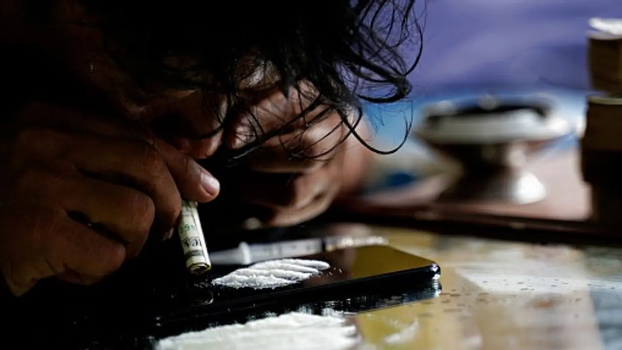 हद है...राष्ट्रपति रहते यह शख्स हजारों टन कोकीन की तस्करी में रहा लिप्त, डॉलर में लेता था रिश्वत हद है...राष्ट्रपति रहते यह शख्स हजारों टन कोकीन की तस्करी में रहा लिप्त, डॉलर में लेता था रिश्वत