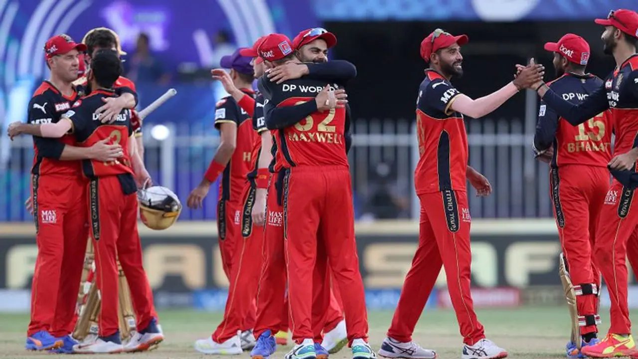 IPL 2021, RCB vs PBKS: Social media erupts as Bangalore seals playoffs berth following third umpire howler