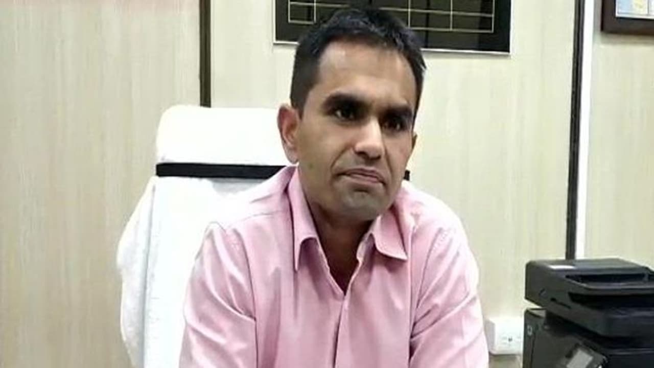 Fact Check: ट्विटर पर कैसे बने NCB Zonal Director Sameer Wankhede के फेक अकाउंट Fact Check: ट्विटर पर कैसे बने NCB Zonal Director Sameer Wankhede के फेक अकाउंट