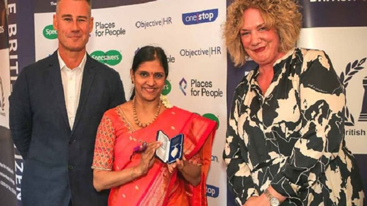 హైదరాబాదీ కళాకారిణికి బ్రిటన్ అపూర్వ పురస్కారం హైదరాబాదీ కళాకారిణికి బ్రిటన్ అపూర్వ పురస్కారం