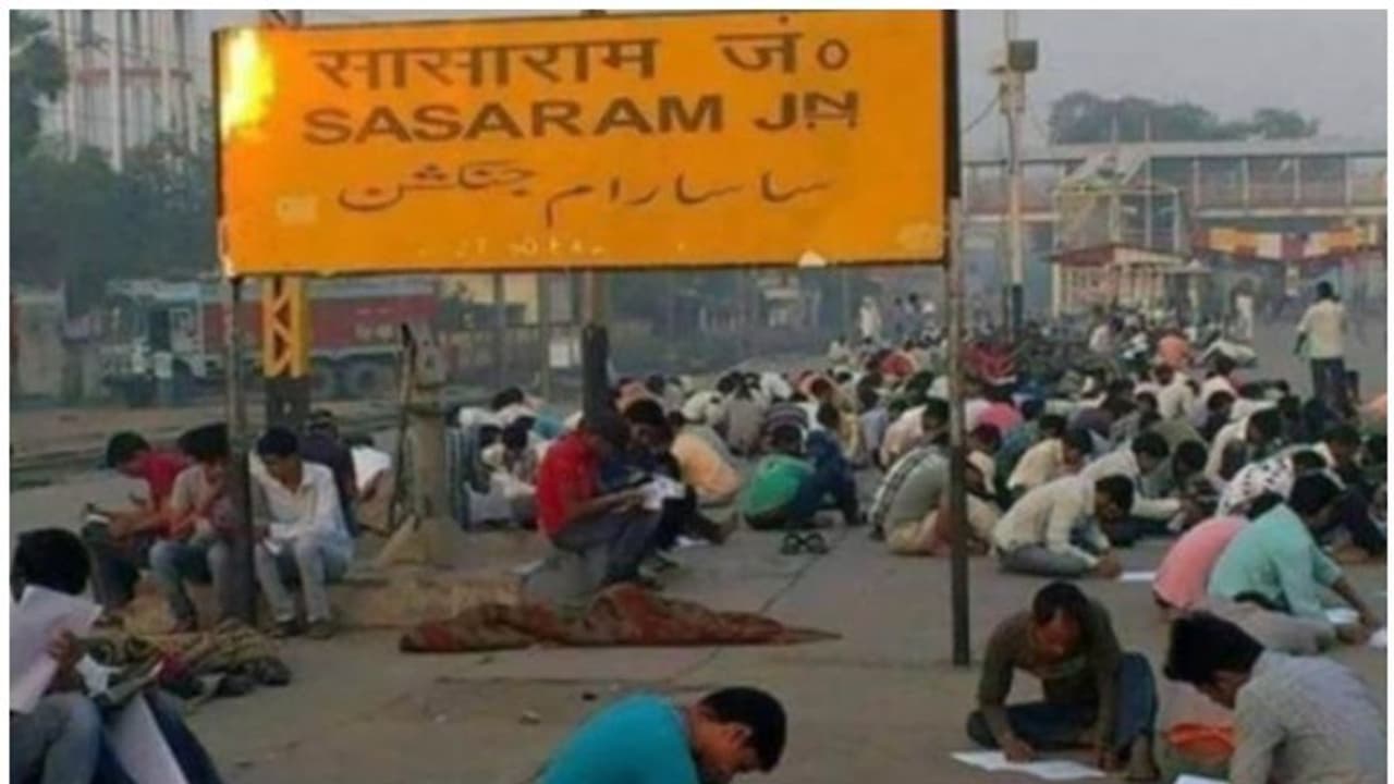 ഇത് റെയിൽവേ പ്ലാറ്റ്‌ഫോം അല്ല, 'ഐഎഎസ് ഫാക്‌ടറി!'