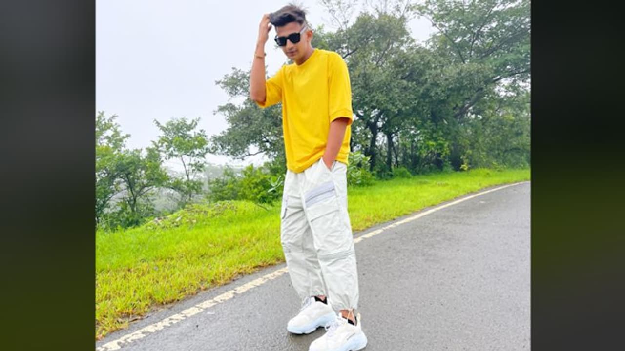 Founder of Soni Enterprise, Vishal Soni discloses the rules of picking a perfect outfit