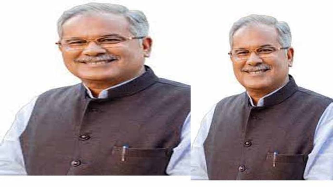 లక్నో ఎయిర్పోర్టులోనే ఛత్తీస్ఘడ్ సీఎం అడ్డగింత: నిరసనకు దిగిన ముఖ్యమంత్రి లక్నో ఎయిర్పోర్టులోనే ఛత్తీస్ఘడ్ సీఎం అడ్డగింత: నిరసనకు దిగిన ముఖ్యమంత్రి