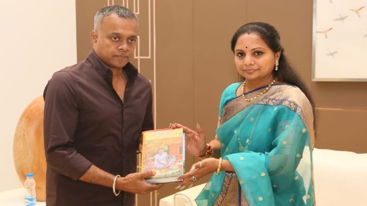 రెహ్మాన్ సారథ్యంలో బతుకమ్మ పాట `అల్లిపూల వెన్నెల`.. ఆవిష్కరించిన ఎమ్మెల్సీ కవిత, గౌతమ్మీనన్ రెహ్మాన్ సారథ్యంలో బతుకమ్మ పాట `అల్లిపూల వెన్నెల`.. ఆవిష్కరించిన ఎమ్మెల్సీ కవిత, గౌతమ్మీనన్