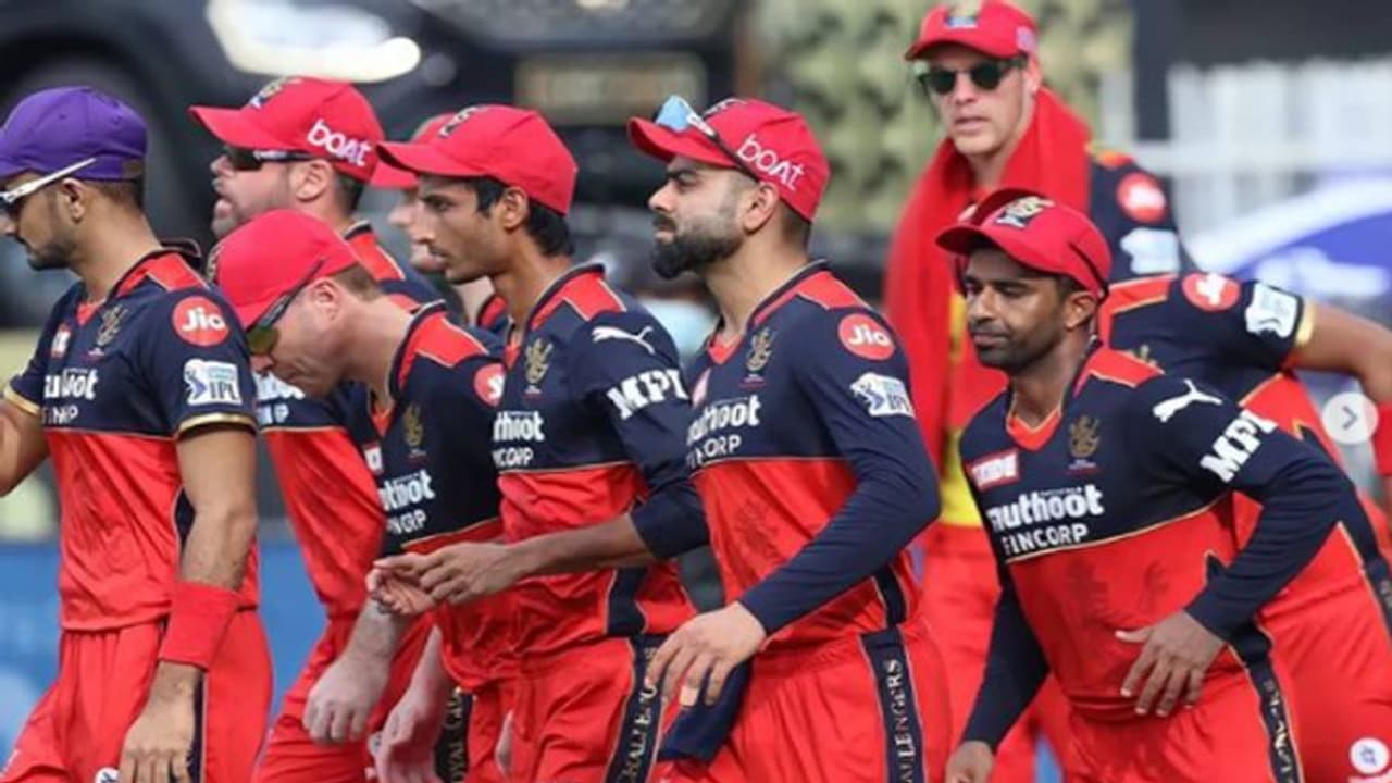 ഐപിഎല്: ഹൈദരാബാദിനെതിരെ ബാംഗ്ലൂരിന് ടോസ് ഐപിഎല്: ഹൈദരാബാദിനെതിരെ ബാംഗ്ലൂരിന് ടോസ്